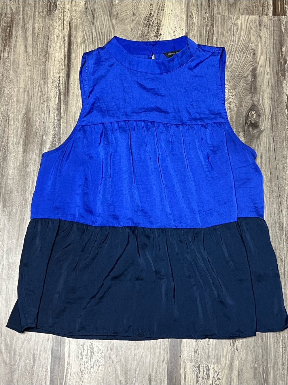 Banana Republic Sleeveless Colorblock High Mock Neck Tiered Satin Top Blue M